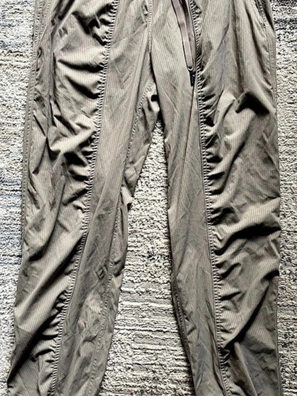 lululemon Dance Studio Mid-Rise Jogger Pants in Gray Size 4 NWOT